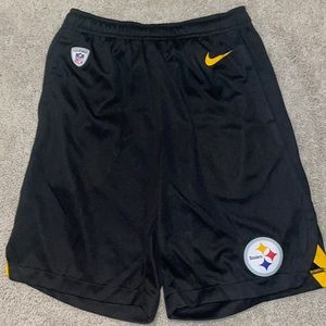Boys Steelers Nike shorts